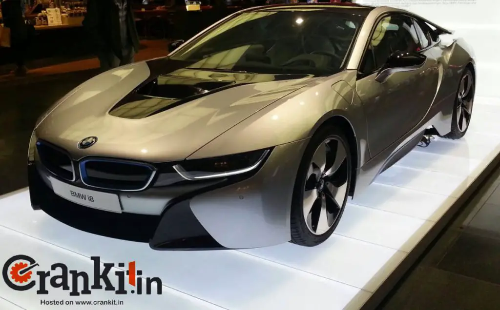 BMW i8 front view