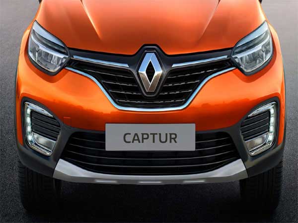 Renault Captur Front view