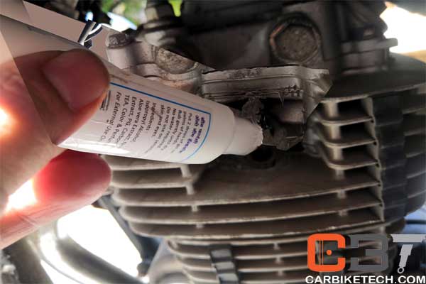 Put 4-5 drops of hand sanitizer in the spark plug hole to fix engine starting trouble